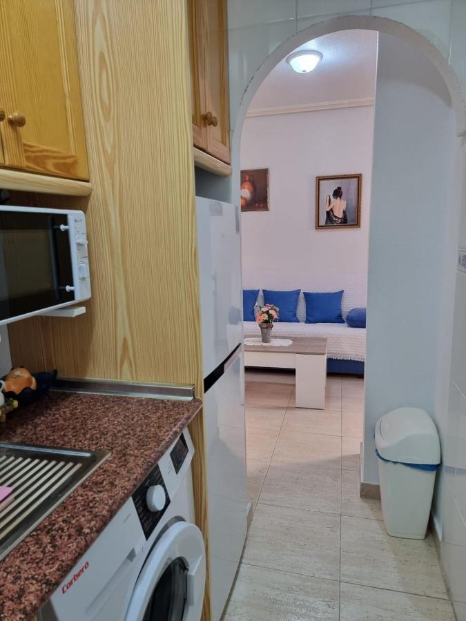 Gemuetliche Ferienwohnung In Torrevieja Ca100M Vom Strand Playa Del Cura Entfernt Exterior photo